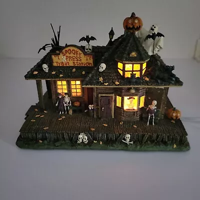 Hawthorne Village The Munster's Mockingbird Train Station Halloween Collection • $109.99