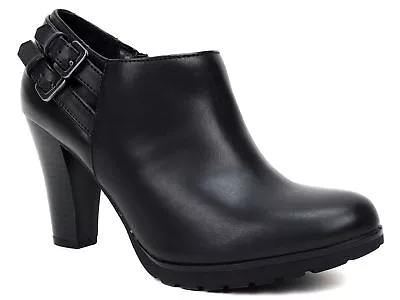 White Mountain Women's Seatbelt Ankle Booties Black/Smooth Boots Size 6 M • $34.50