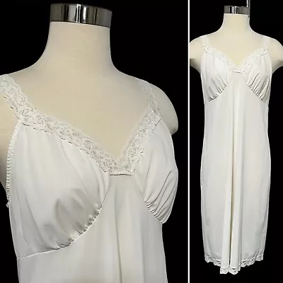 $24 • Buy Vintage Cabernet Ivory Nylon Lace Full Slip Lingerie Size 38