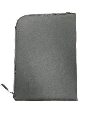 13  MacBook Air Incase Facet Sleeve Case Black • $12