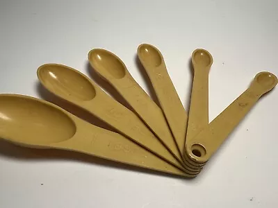 Vintage FOLEY Plastic Measuring Spoon Set 6 Pc Nesting Harvest Yellow Gold • $10.50