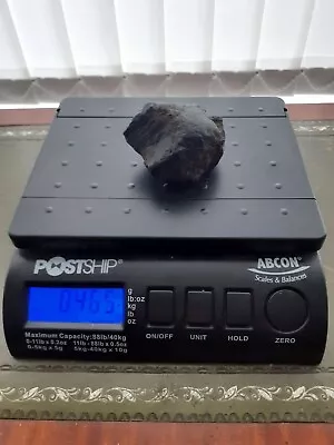  METEORITE  MAGNETIC WITH TRACES OF FUSION 465g/8.5cm X 6cm X 5cm UNCLASSIFIED • £94.99