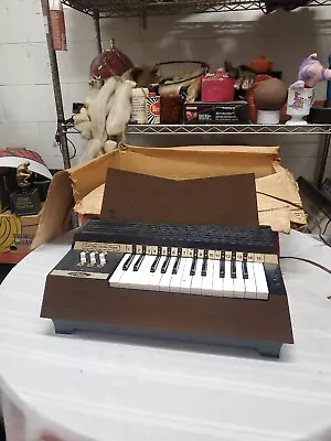 VTG.1970-Magnus Electric Chord Organ Model 350 - FOR PARTS/FOR REPAIR With Box  • $50