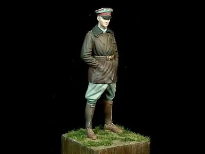 Royal Model 1/48 Manfred Von Richthofen  Red Baron  German Flying Ace WWI 905 • $17.89