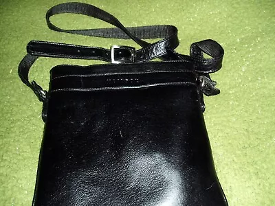 Kangol Lady's Black Shoulder Bag • £1