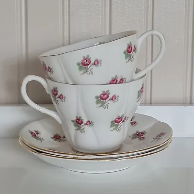 £12.95 • Buy Pair Of Vintage Floral Bone China Cups & Saucers By Richmond - Free P&P Included