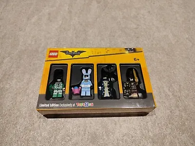 £33 • Buy The LEGO Batman Movie  Minifigure Collection Toys R Us Limited Edition
