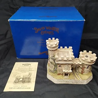 David Winter Cottages  Guardian Gate  1994 Boxed W Certificate Of Authenticity • £79.95