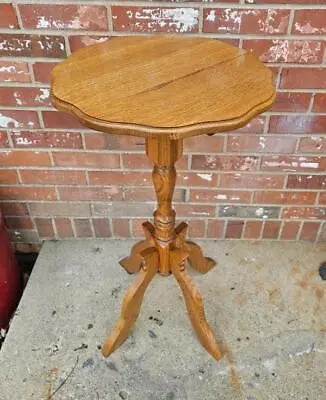 Vintage Oak Plant Stand Fern Pedestal Table R & B MARCUM • $189.99