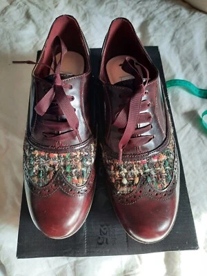 £31 • Buy Clarks Narrative Hamble Oak Leather Flat Wide Fit Brogue Shoes Size UK 5D Used
