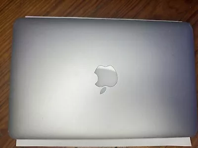 Apple Macbook Air 11 Inch • $75