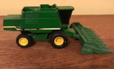 $44.99 • Buy JOHN DEERE VINTAGE 9510 Titan II COMBINE 1/28 JD Corn Head