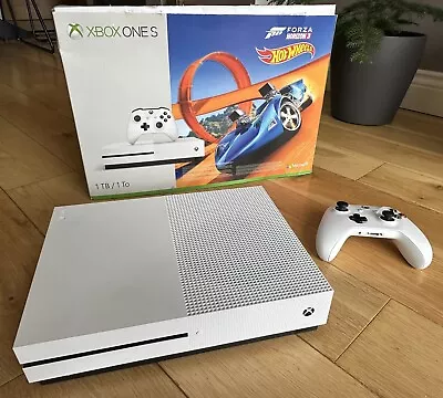 Microsoft Xbox One S 1TB Console With Controller - White • £32.63