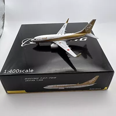 1:400 Boeing 737-700 ANA All Nippon Airways Gold JA02AN Panda Model Box18023 • $25
