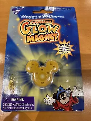 Disneyland Wearable Glow Magnet Lights Up Mickey Mouse Needs Battery • $7.99