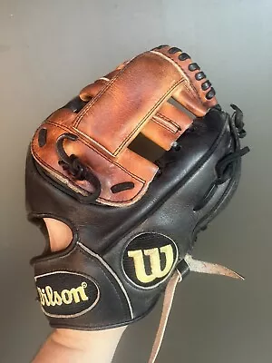 Wilson A1000 Infielders Glove RHT 11 1/4  Pro Web Pattern • $71