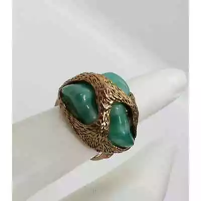 VINTAGE 60's BRUTALIST DESIGN GREEN PEKING GLASS GOLD PLATE RING ADJUSTABLE • $40