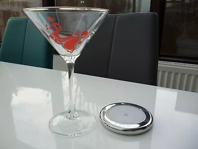 Cocktail Glass With Pattern & Light Changing Stand/Coaster • £2.99