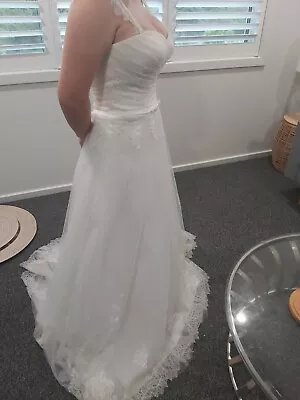Stunning AIRE VINTAGE Wedding Dress • $99.99