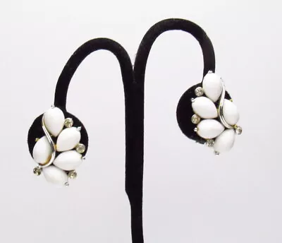 Vintage Lisner White Thermoset Rhinestone Clip Earrings  • $0.99