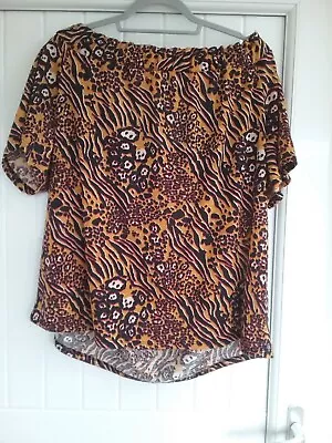 Ladies Bardot Top Size 18 Used • £0.99