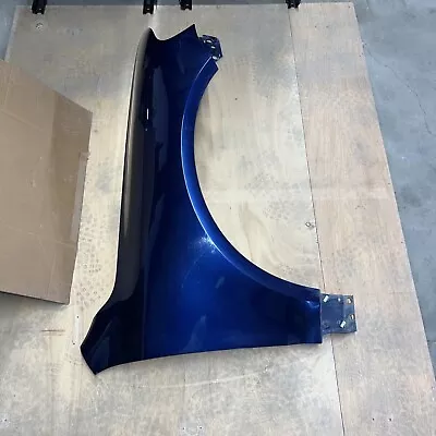 Right Front Fender Off Of A 2004 Vw Touareg. Beautiful Blue Paint Code Is LD5Q • $227.47