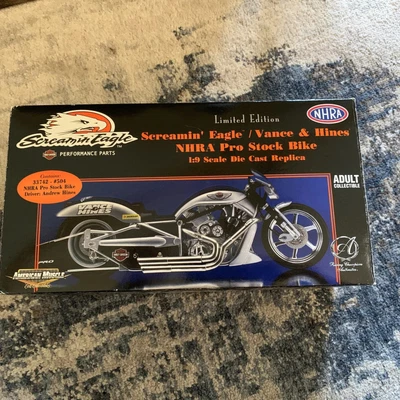 $199.99 • Buy Harley Davidson NHRA Pro Stock Replica 1:9 V-rod Screamin’ Eagle, Vance & Hines!
