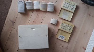 £45 • Buy Texecom Veritas Burglar Alarm Control Panel / 2x Keys Pads / PIR X 5 / Speaker