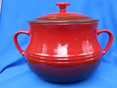 £29.95 • Buy Le Creuset Large Red 3.8l Stoneware Casserole Bean Pot Soup Tureen. Unused.