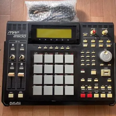 Akai MPC2500 Music Production Center Drum Machine Samplers Sequencers Black • $619.30