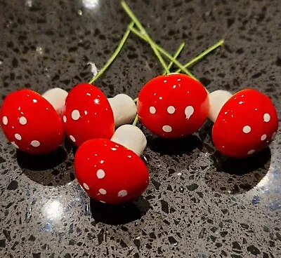 5 X Mini Mushroom Toadstool Fairy Garden Micro Doll House Bonsai Landscape Red • £3.20