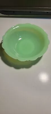 Vintage Mckee Jadeite Large 8.5  Serving Bowl Rare   Scalloped Edge Uranium • $99.99