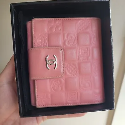 $299 • Buy Chanel Pink Lambskin Wallet Authentic 