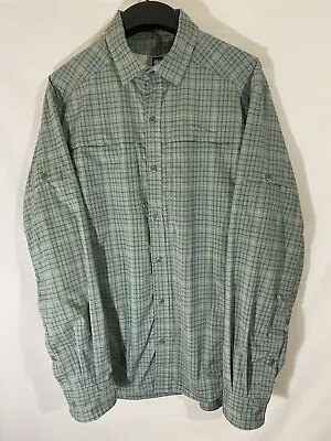 REI Fishing Shirt Mens Medium Green Vented Button Up Roll Tab Long Sleeve Hiking • $24.99