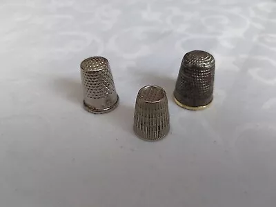 VINTAGE WEST GERMAN SILVER COLOURED METAL THIMBLE SIZE 3  14mm + 2 METAL THIMBLE • £5