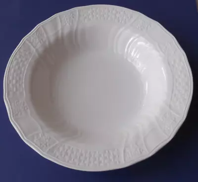 Mikasa Renaissance White 10-3/8  Round Vegetable Serving Bowl - Appears Unused • $14.99