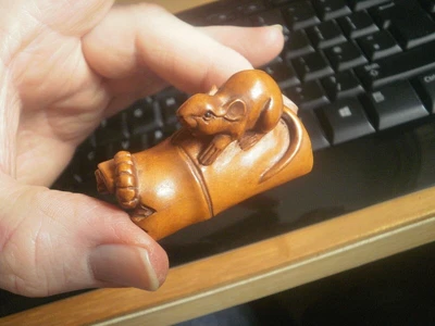 £24.99 • Buy Hand Carved Boxwood Netsuke Of A Mouse And Worm On Bamboo Log Collectable Figure