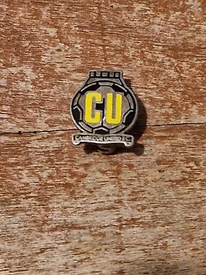CAMBRIDGE  UNITED  F C  - OLD  90's COLLECTABLE  Football  Pin  Badge • £5.49
