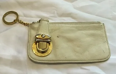 Marc Jacobs CREAM COLOR LEATHER ZIPPER TOP COIN PURSE KEY CHAIN GOLD HARDWARE • $20.23