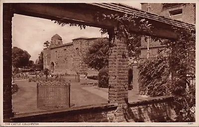 Postcard Colchester Castle Buildings Ruins Historical Essex Unposted • £2.99