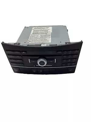 10-11 Mercedes W207 E350 E550 Command Head Unit CD Changer Radio 2129008604 • $150