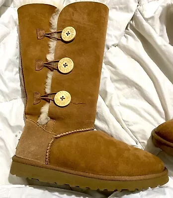 UGG Bailey Button Triplet II Chestnut Fur Boots Womens Size 8 - 9 Very Nice • $124.95