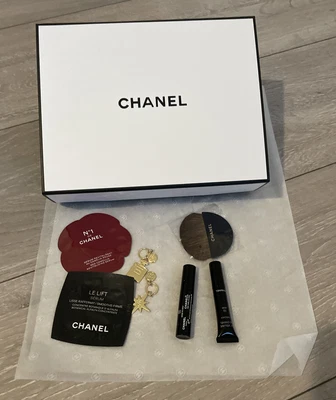 £50 • Buy CHANEL Mini Sample Set- Gift Box