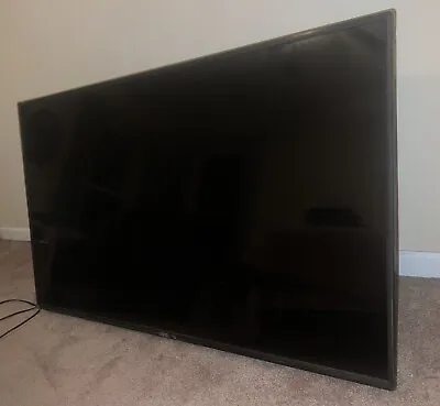 Vizio 55 Inch Smart Tv 4k (Motherboard Issue) • $75