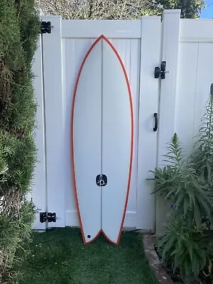 BG Surfboard Twin Fin Fish 5’8 • $550