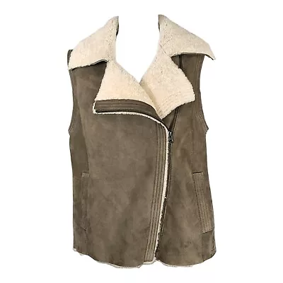 Vince Shearling Lamb Vest - Women's Spanish Merino - Luxury Winter Fashion • $449