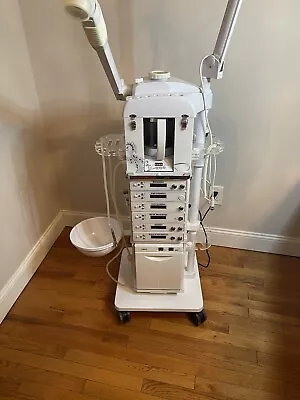 17 In 1 Microdermabrasion Multi-function Facial Machine Spa Beauty Equipment • $950