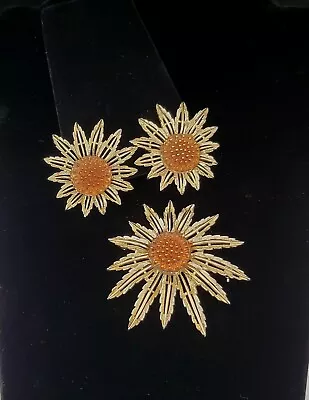 Vintage SARAH COVENTRY Sunflower Gold And Amber Brooch Pendant Clip On Earrings • $25