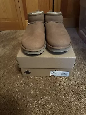 UGG CLASSIC ULTRA MINI Boot Women’s Size 9 CHESTNUT • $100