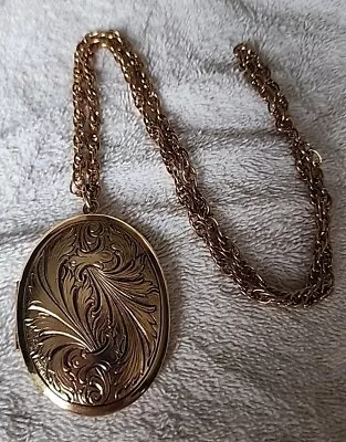 Vintage Gold Tone Locket On 23 Inch Chain 2-1/4 By 1-3/4 Inches • $18.50